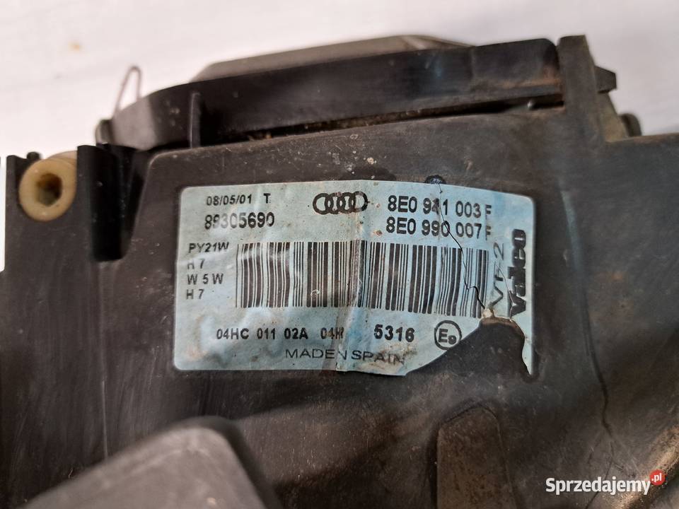 AUDI A4 B6 REFLEKTORY LAMPY VALEO PRZEDNIE osobowe sprzedam