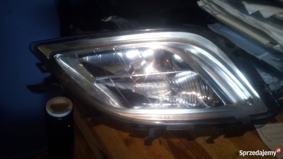 Halogen prawy OPEL ASTRA 4 Brak jednego ucha Margonin
