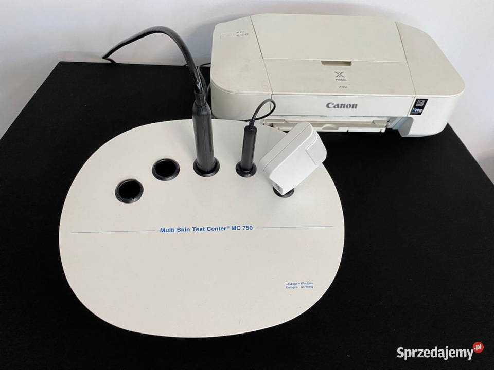 Urządzenie do badania cery Multi Skin Center 750
