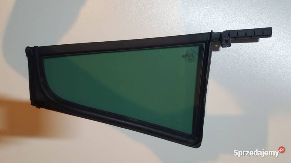 Skoda Octavia III szyba trójkat tył lewy Tarnów