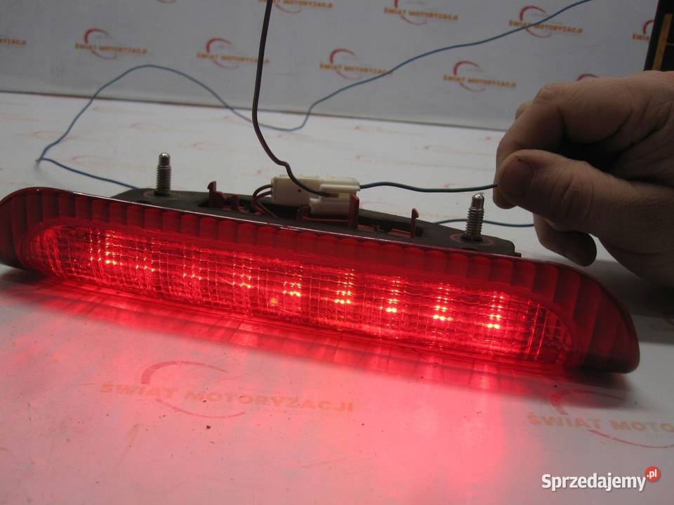 NISSAN JUKE I 13r światło STOP osobowe sprzedam