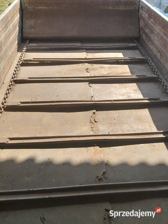 Sprzedam przyczepę i rozrzutnik nieuszkodzony Ostrów