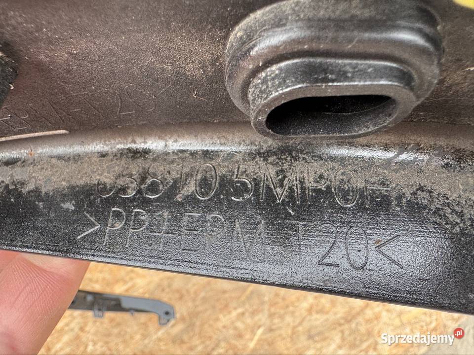Listwa błotnika przód prawy rh Nissan Ariya Międzychód