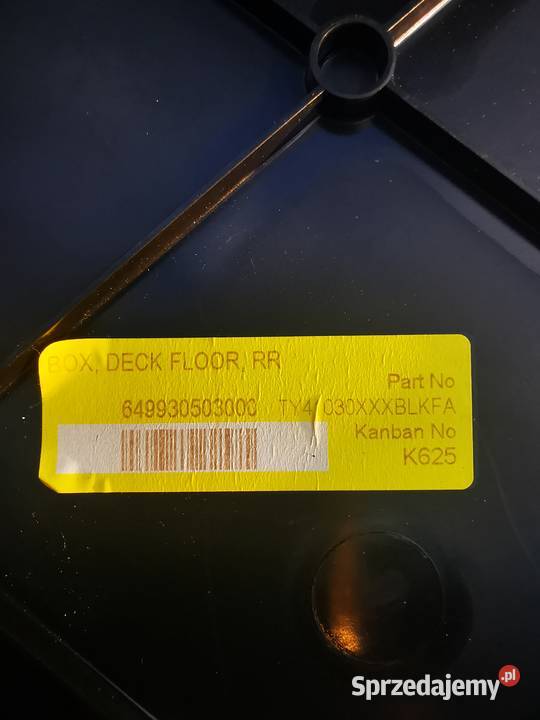 Wzmocnienie plastikowe bagażnika Toyota Avensis Pozostałe Warszawa