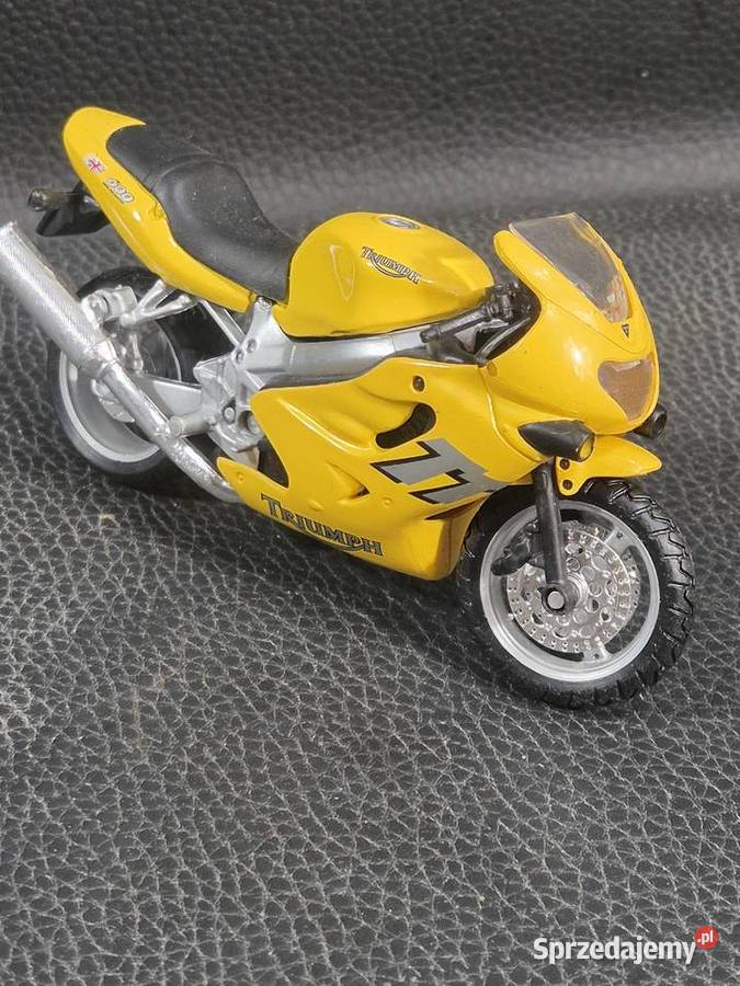 kolekcjonerski model motocykla Triumph TT600 łódzkie Poddębice