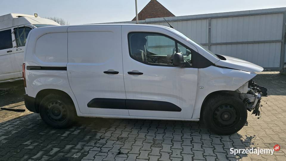 Peugeot Partner 25000km opolskie Nowy Świętów