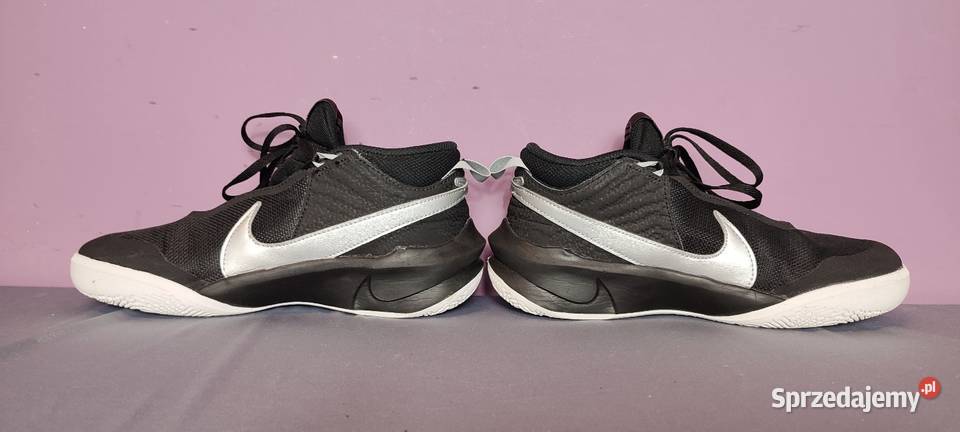 Buty Nike Team Hustle do koszykówki rozmiar 375 Jasień