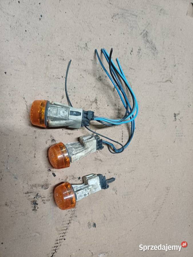 Kierunkowskazy Przód Fiat 126p CC 700 900 Łowicz