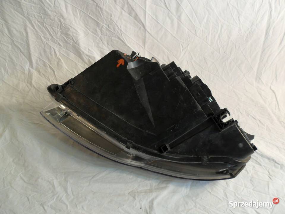Reflektor Audi A4 B7 bi xenon przód prawy Nowy Tomyśl