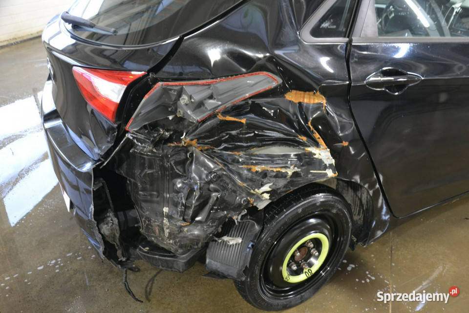 Hyundai i30 14 benzyna 100 ledy klimatyzacja Kęty