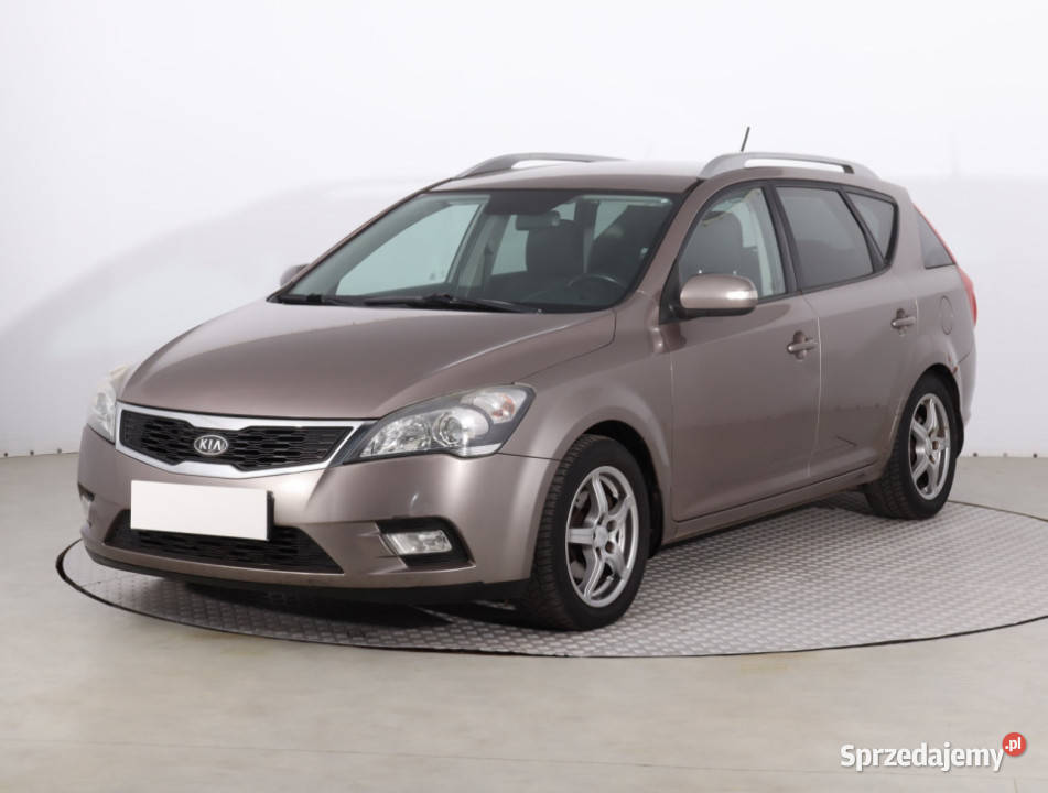 Kia Ceed 16 CRDi relingi dachowe Piaseczno sprzedam