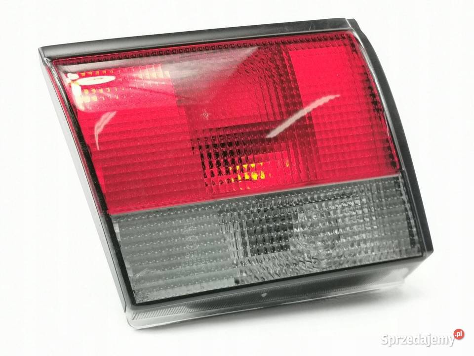 LAMPA KLAPY LEWY TYŁ SAAB 900 9498 ORYGINAŁ OEM osobowe lubelskie