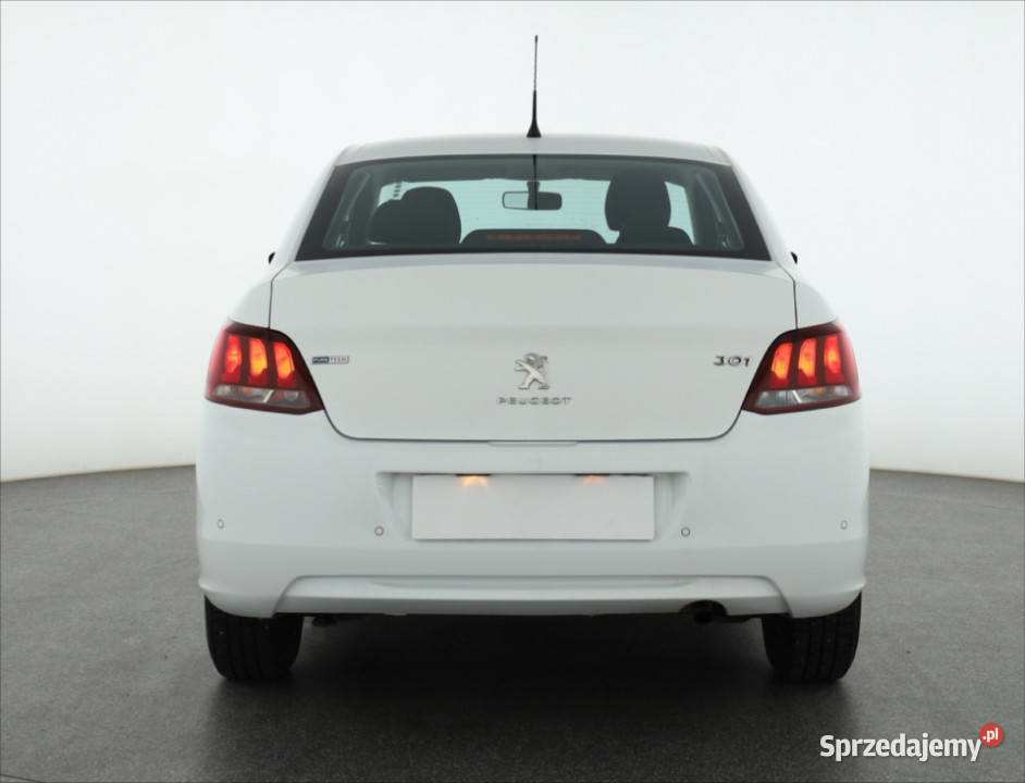 Peugeot 301 12 PureTech Piaseczno