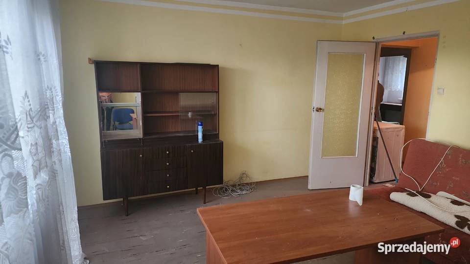 Sprzedam regał i komodę łódzkie