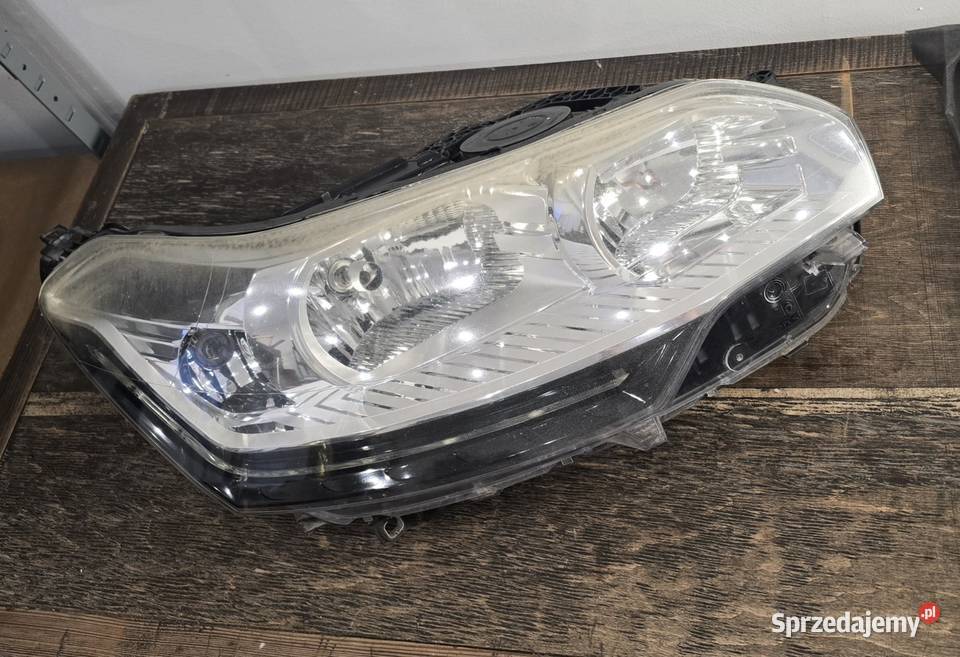 Lampa prawy przód Citroen C5 X7 polift H7 Led prawe Warszawa