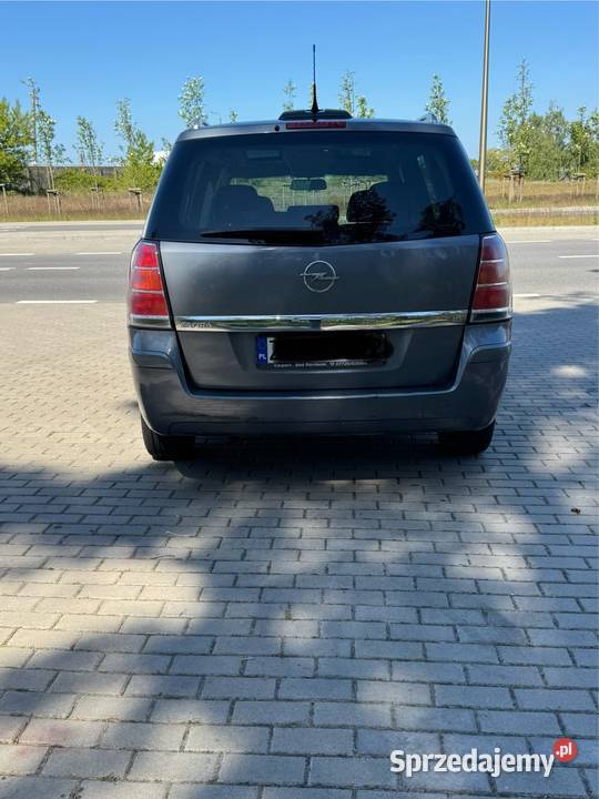 Sprzedam Opla zafirę w super stanie Zafira