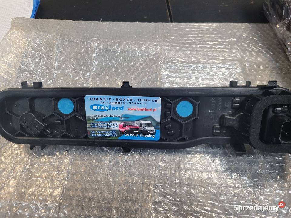 OPRAWKA LISTWA LAMPY FORD 2682731 2682733 dostawcze