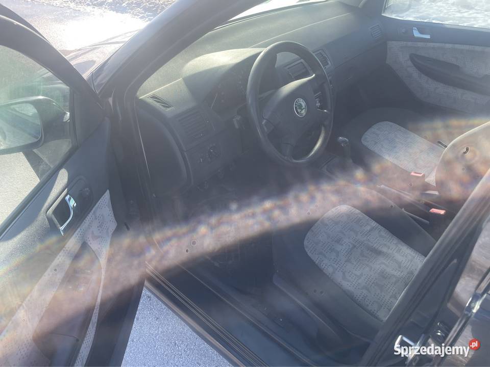 Skoda Fabia 14 benzyna 2002r Czarna Alu Hak benzyna podlaskie Rutki-Kossaki sprzedam