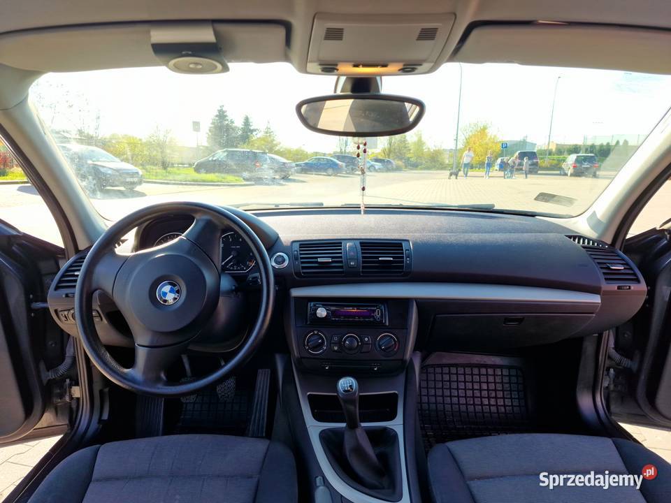 BMW Seria 1 116i manualna
