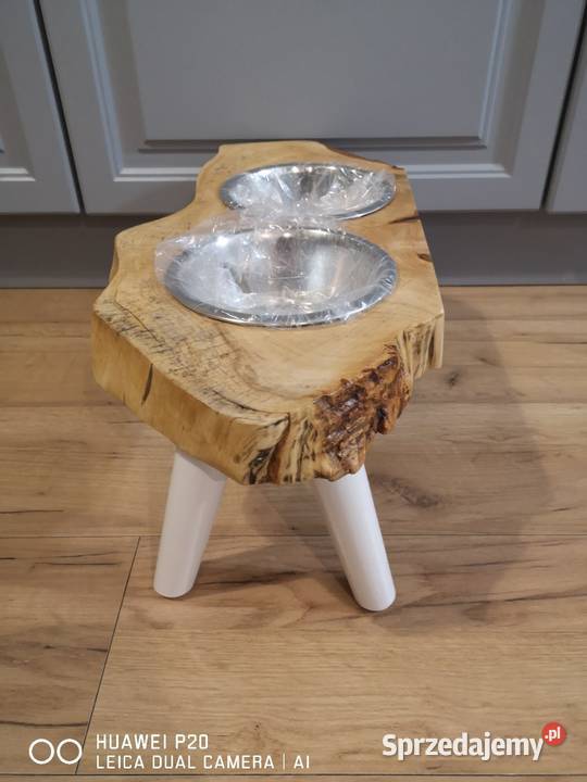 Stojaczek na miski psa