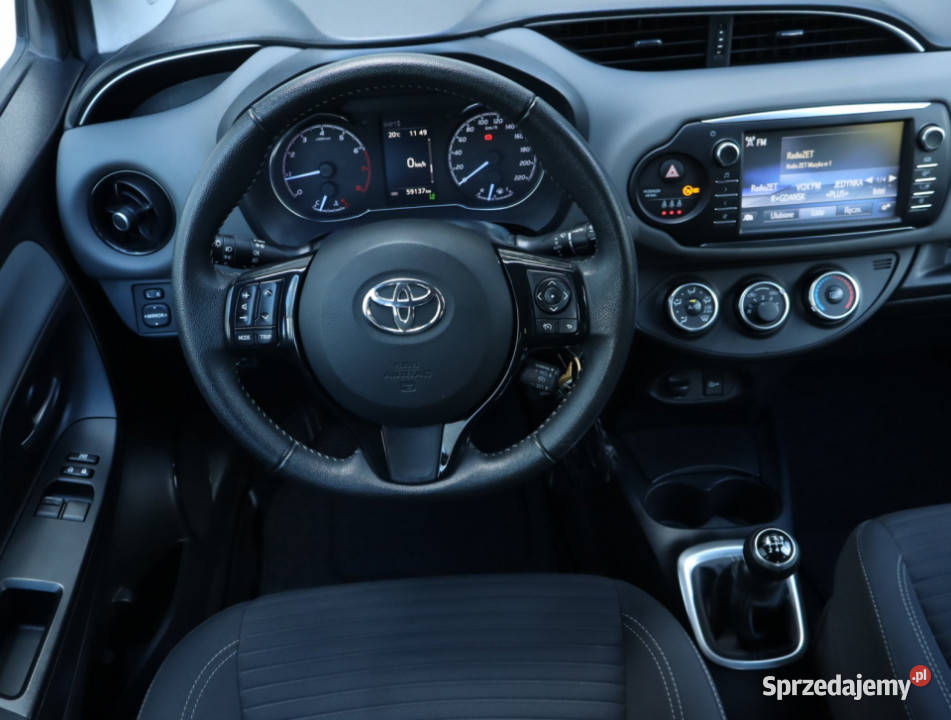 Toyota Yaris 10 VVTi benzyna