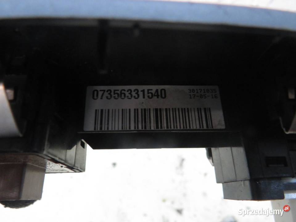 PRZYCISK SZYB LEWY PRZÓD FIAT 500X 7356331540 osobowe