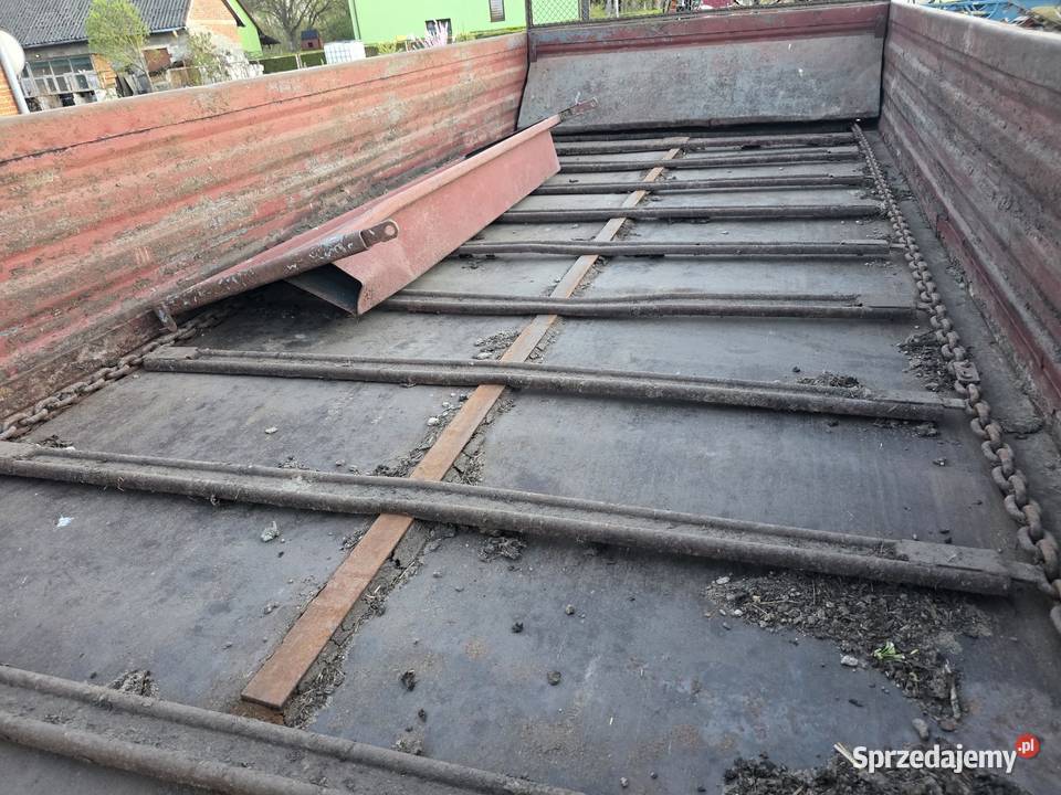 Rozrzutnik obornika dwuosiowy czarna białostocka Samborzec