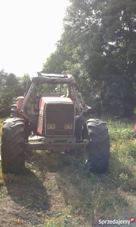 Do sprzedania uszkodzony jeżdżac Massey Ferguson Napęd 4x4 Ciągniki Golczewice