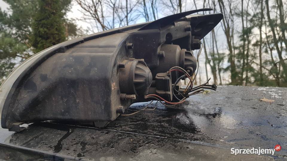Ford Focus lampa przednia prawa lewa sprzedam