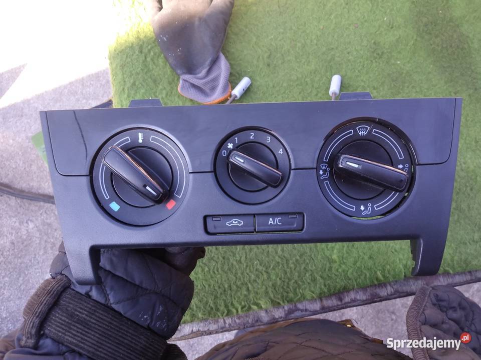 SKODA RAPID panel nawiewu klimatyzacji