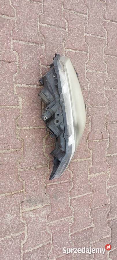 Lampa prawa przód Renault Megane II Europa Rok produkcji 2005 Oświetlenie