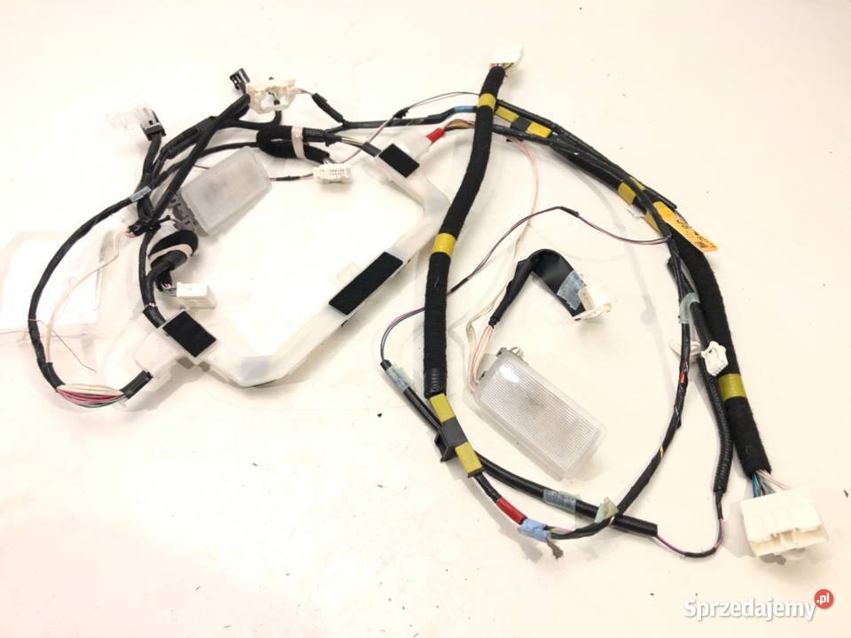 WIĄZKA KLAPY LEXUS GS 8217130J50 25 181 PRZEWÓD sprzedam