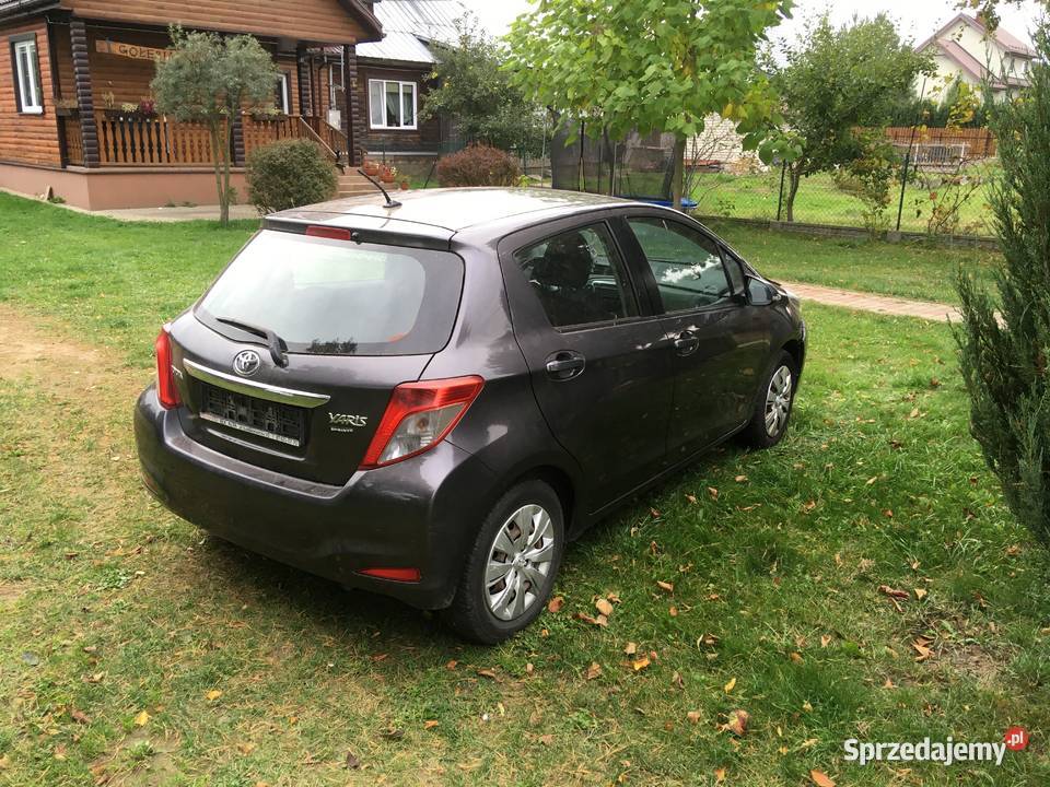 Toyota Yaris III 10 pierwszy właściciel salon Czarna Białostocka