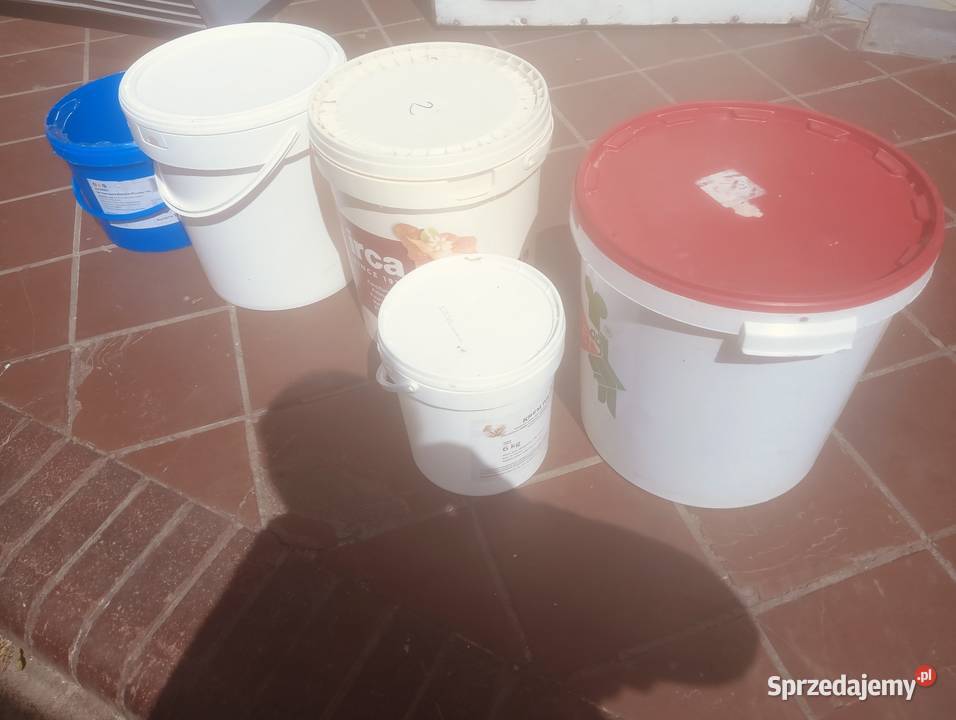 Wiadra śmietanie czekoladzie marmoladzie