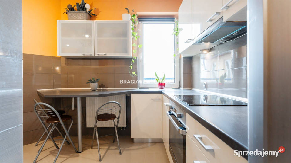 Do sprzedaży mieszkanie Kraków 6675m2 4pok Mieszkania