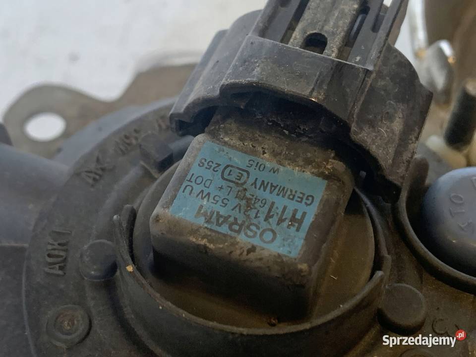 OUTLANDER LIFT II 11r halogen prawy osobowe sprzedam