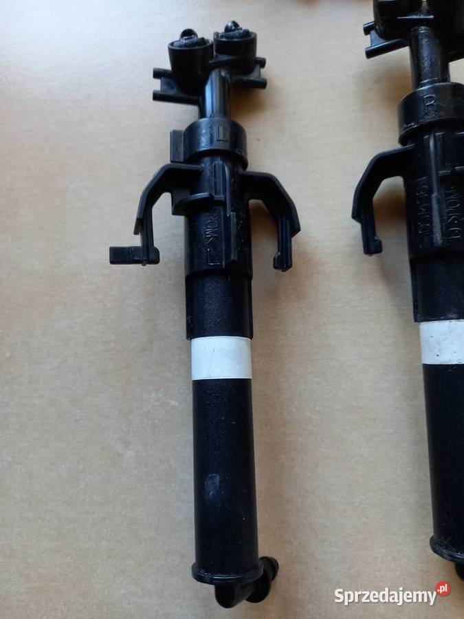 VW Passat B8 spryskiwacz lampy przód Bukownica