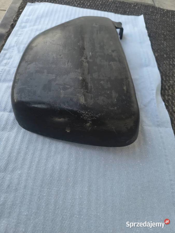 Prawy plastikowy boczek WSK 125 175 podkarpackie