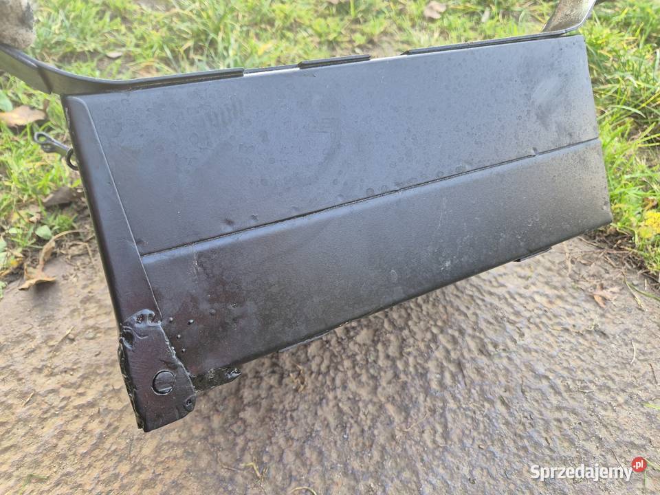 Skrzynka narzędziowa Ursus C330 Bucze