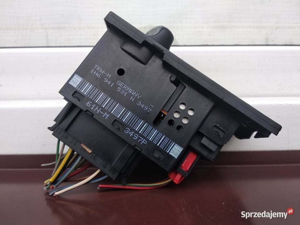 VW Golf MK3 III Vento przełącznik włącznik Sieradz