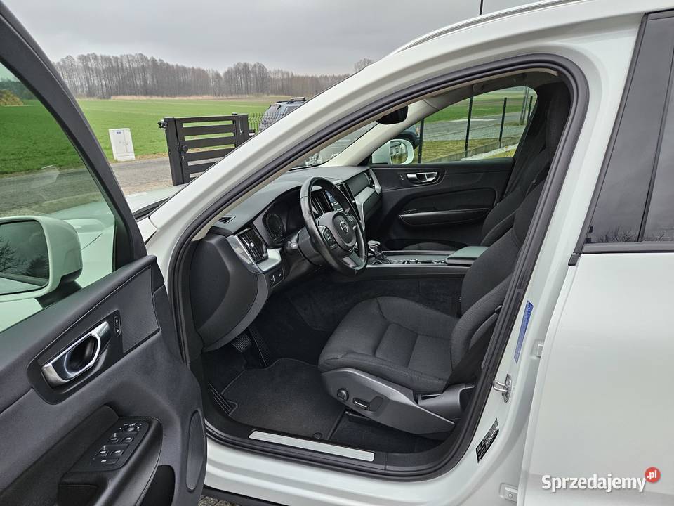 VOLVO XC60 MOMENTUM SalonPL 1WŁ 2019 XI 20 T4 klimatyzacja Sieradz