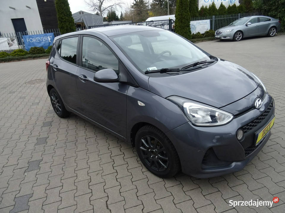 Hyundai i10 Samochód zadbany z bogatym wielofunkcyjna kierownica Łódź
