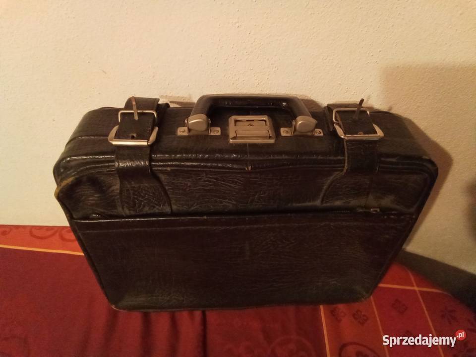 Walizka skórzana z zielonym wnętrzem PRL Warszawa
