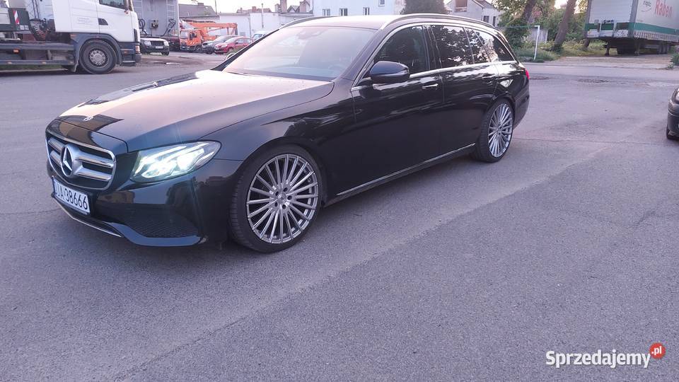 Mercedes eklasa bezwypadkowy koła 20 obniżony dolnośląskie Jawor sprzedam