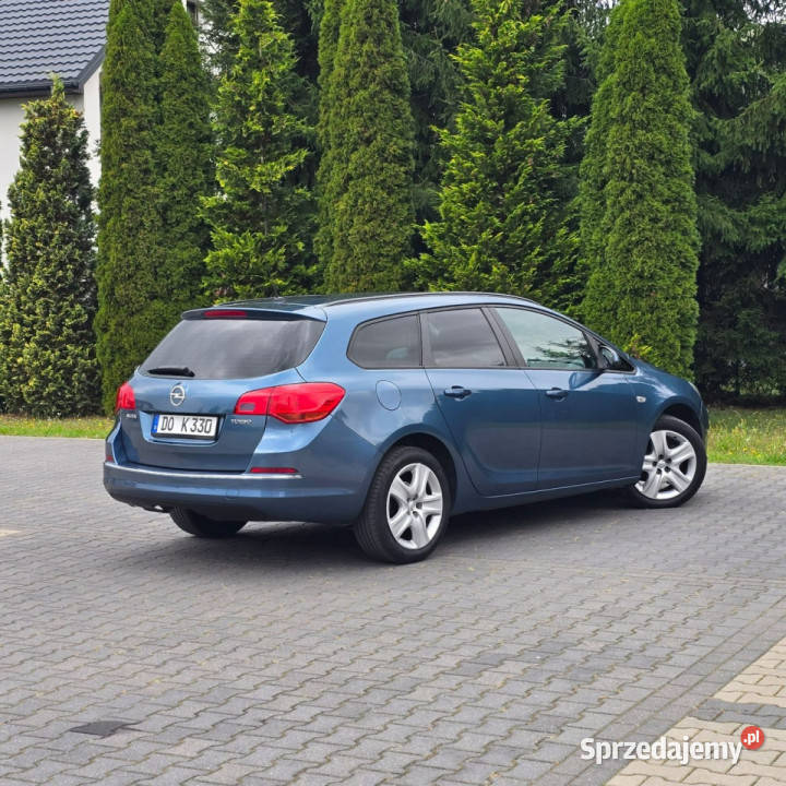 Opel Astra Opel Astra J 14 Benzyna 100 Selection Astra mazowieckie Ostrów Mazowiecka sprzedam