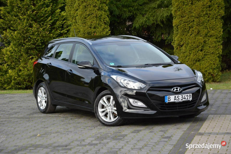 Hyundai i30 Duża Navi Kamera Ledy Klimatronic ASR (kontrola trakcji) Ostrów Mazowiecka sprzedam