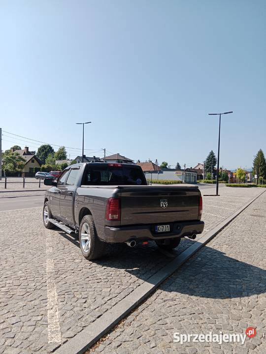 SPRZEDAM DOGE RAM 1500 2014 57HEMI Nowy Sącz