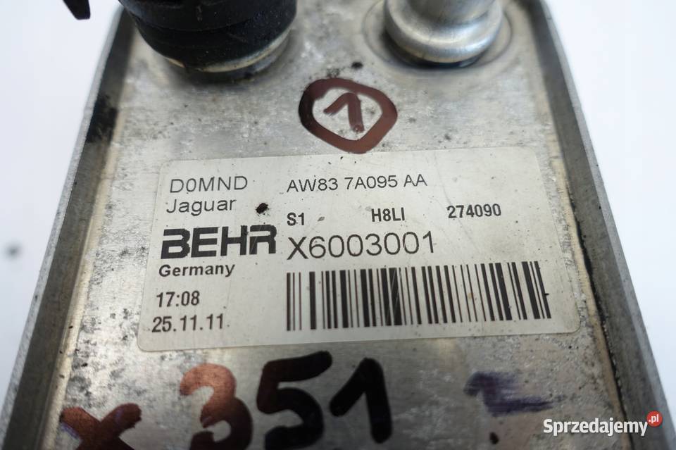 Jaguar XJ X351 50 V8 CHŁODNICZKA OLEJU chłodnica Rudka