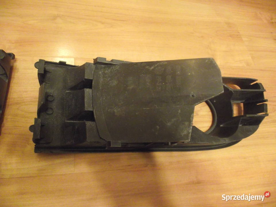 Vw Polo 2002 Kratki w zderzak Wrocław