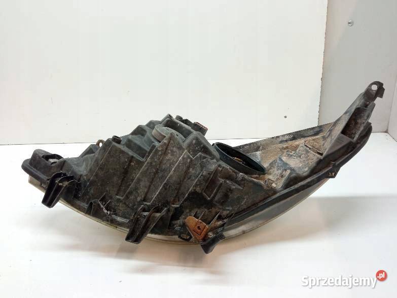 LAMPA PRZÓD PRAWA EU Peugeot 207 I 20062012